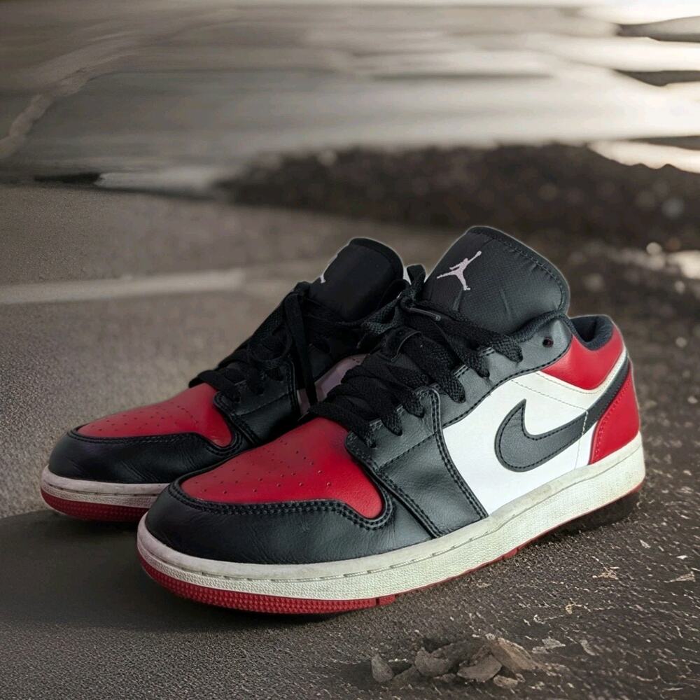 Jordan Air Jordan 1 Low Bred Toe Black Red White Men's Athletic Sneakers Size 9